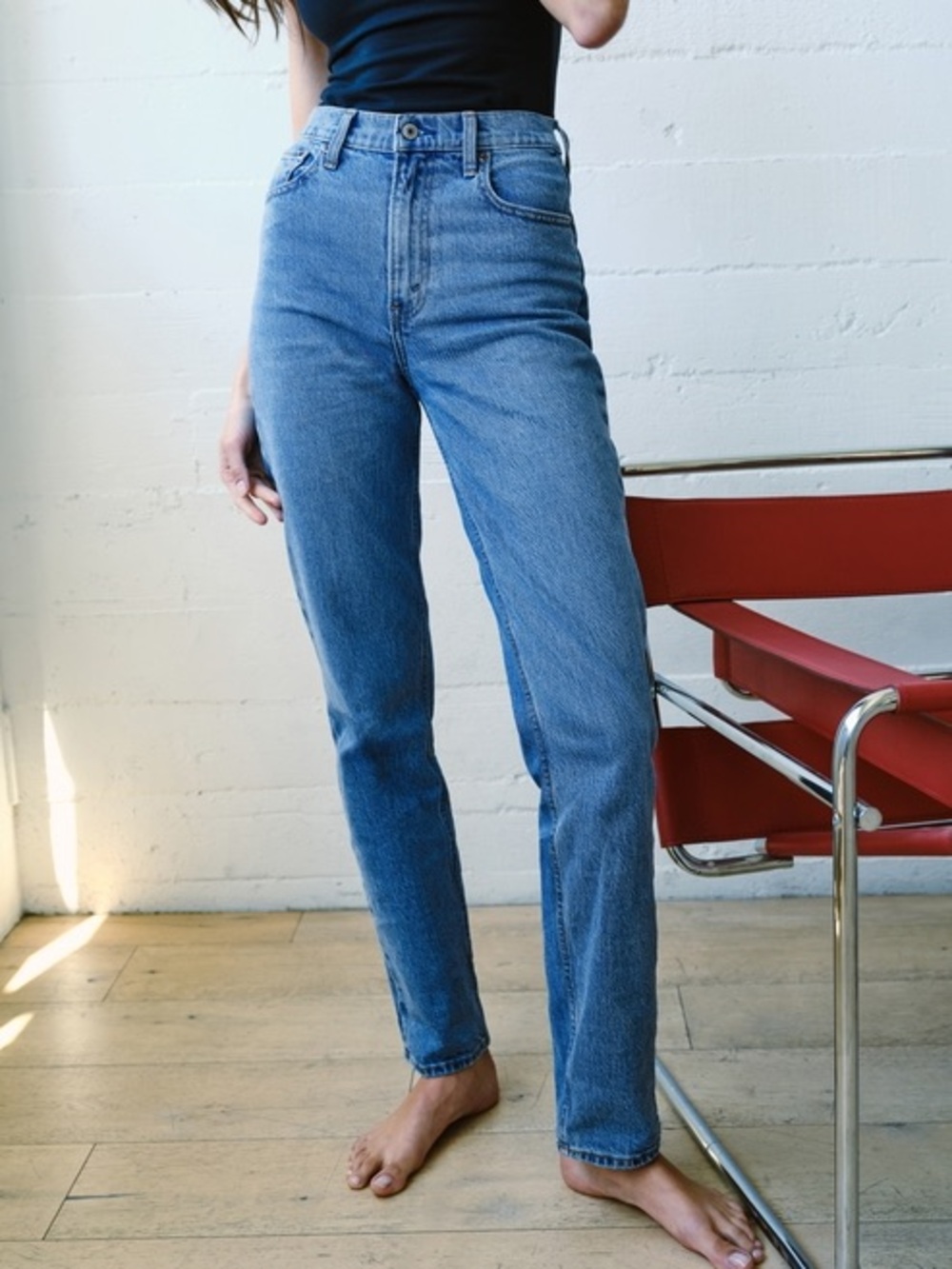 Abercrombie & Fitch The ’90s Straight Ultra High Rise Jeans